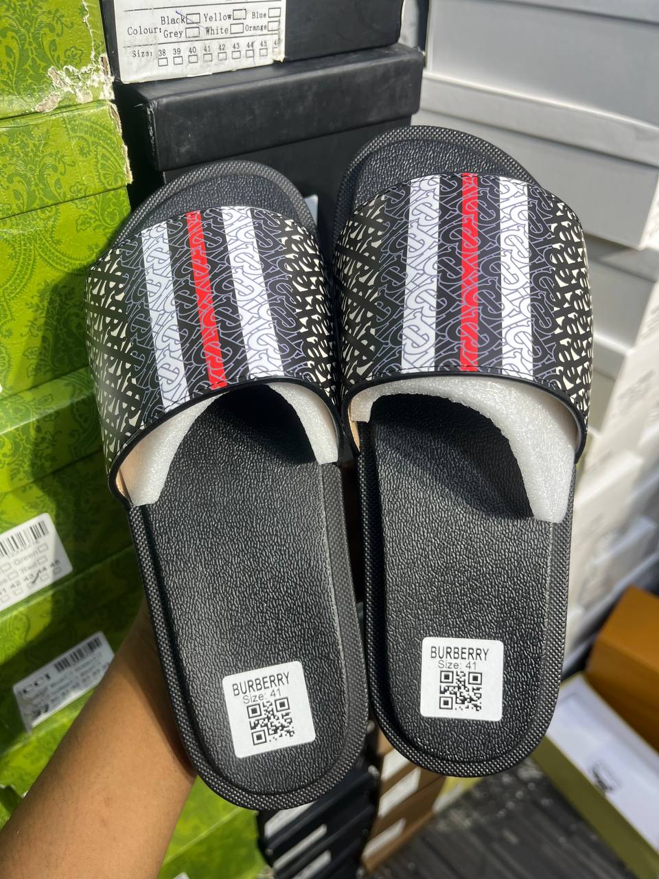 Slide28(Burberry6)