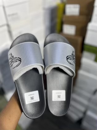 Slide29(Armani2)