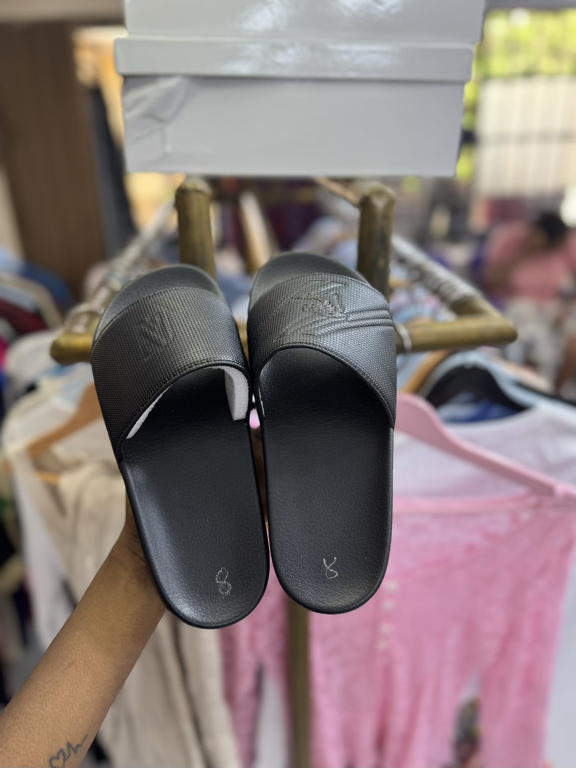 Nike (carton slide)